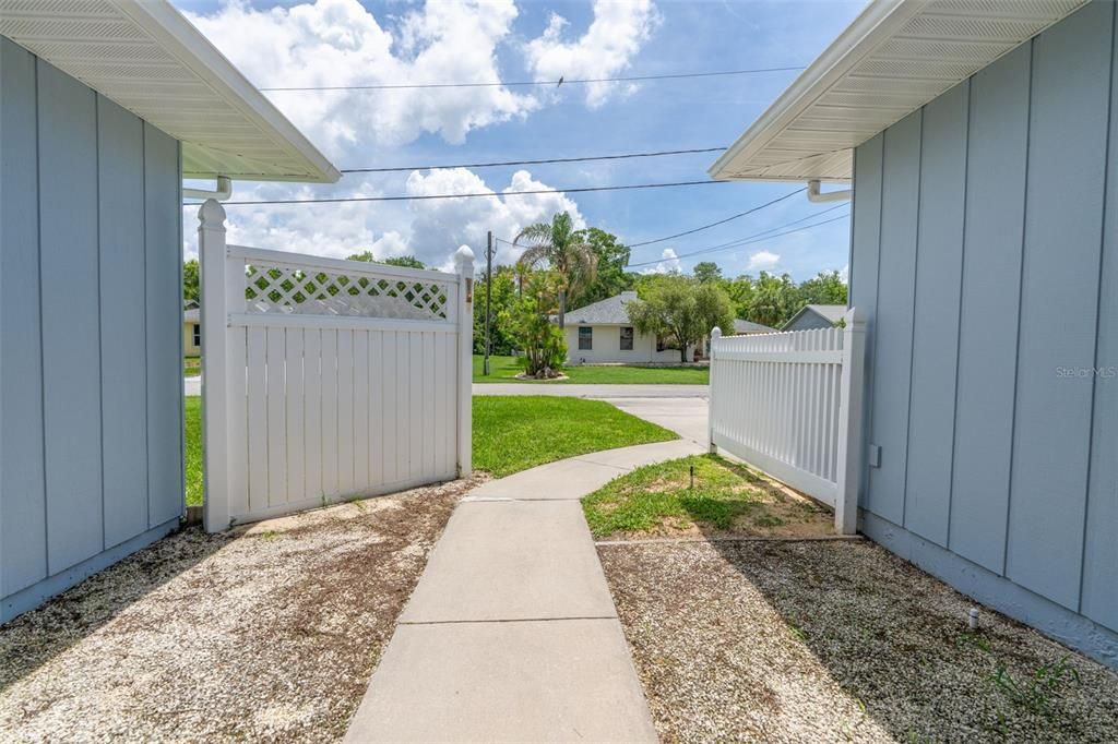 For Sale: $589,000 (3 beds, 2 baths, 1612 Square Feet)