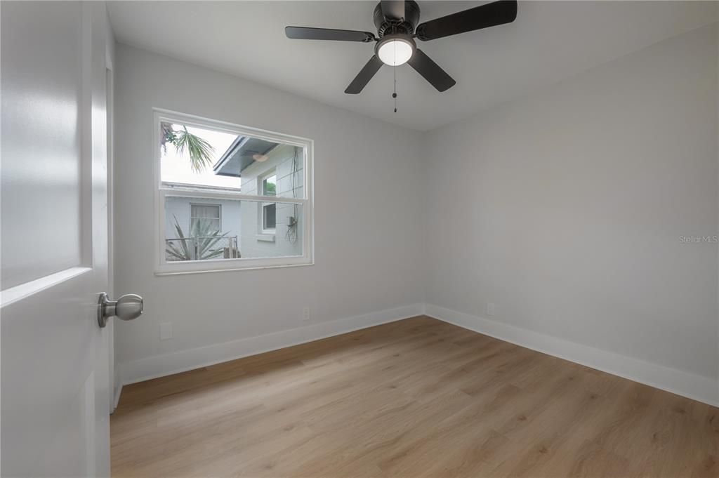 For Sale: $425,000 (3 beds, 2 baths, 1056 Square Feet)