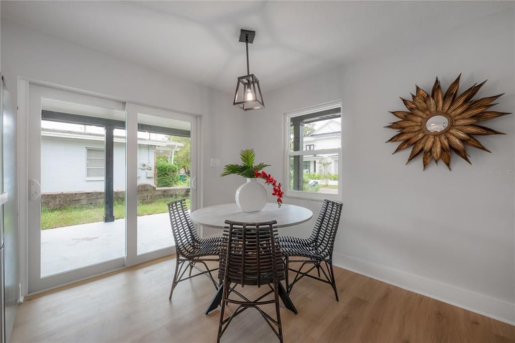 For Sale: $425,000 (3 beds, 2 baths, 1056 Square Feet)
