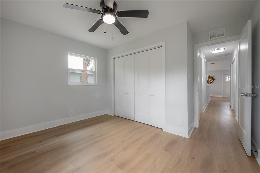 For Sale: $425,000 (3 beds, 2 baths, 1056 Square Feet)