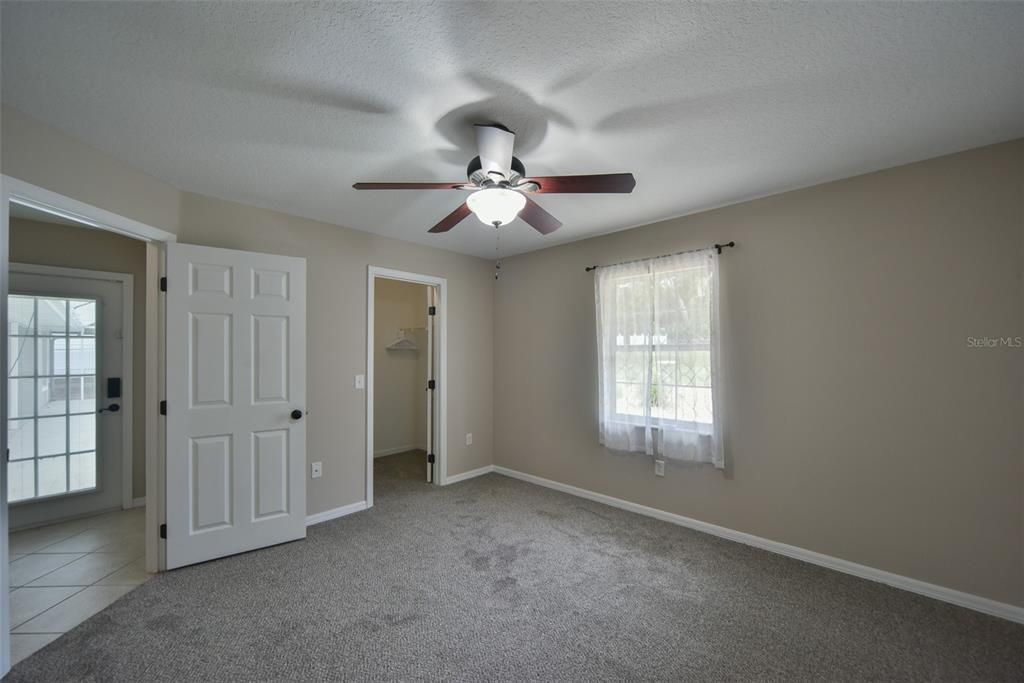 For Sale: $450,000 (3 beds, 2 baths, 2224 Square Feet)