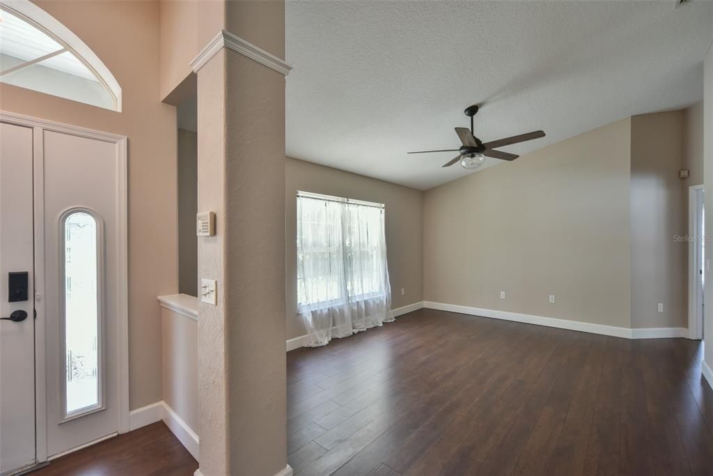 For Sale: $450,000 (3 beds, 2 baths, 2224 Square Feet)