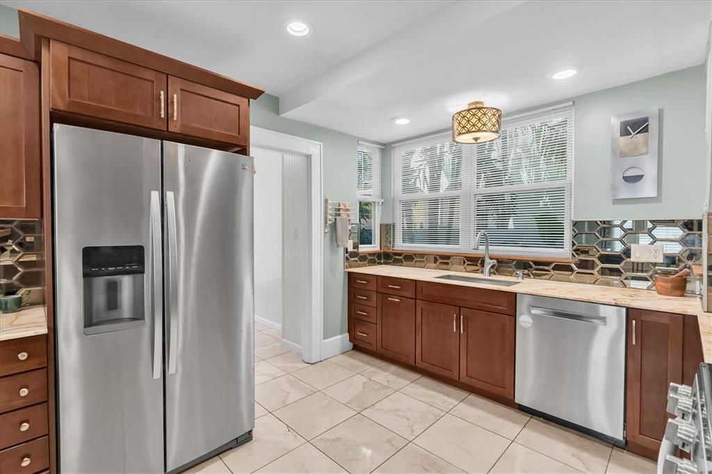 For Sale: $1,475,000 (4 beds, 3 baths, 1960 Square Feet)