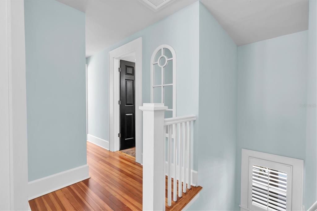 For Sale: $1,475,000 (4 beds, 3 baths, 1960 Square Feet)