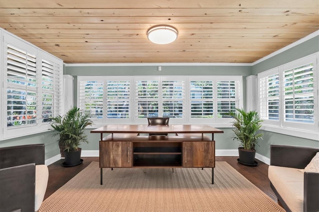 For Sale: $1,475,000 (4 beds, 3 baths, 1960 Square Feet)