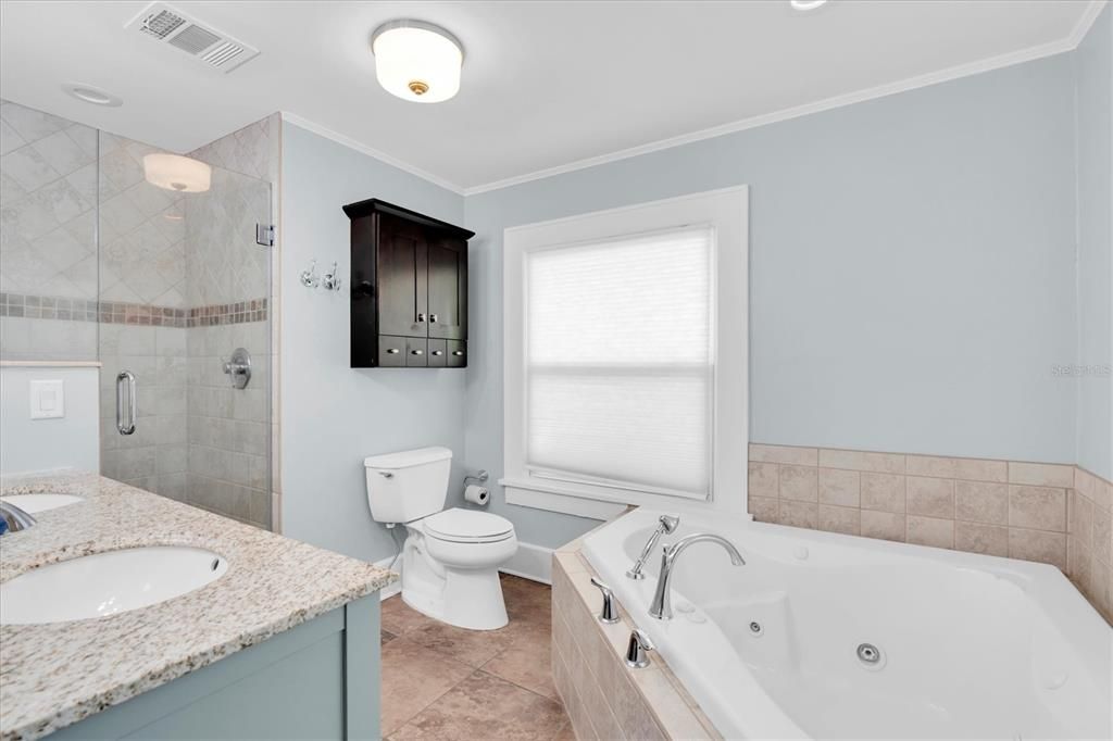 For Sale: $1,475,000 (4 beds, 3 baths, 1960 Square Feet)