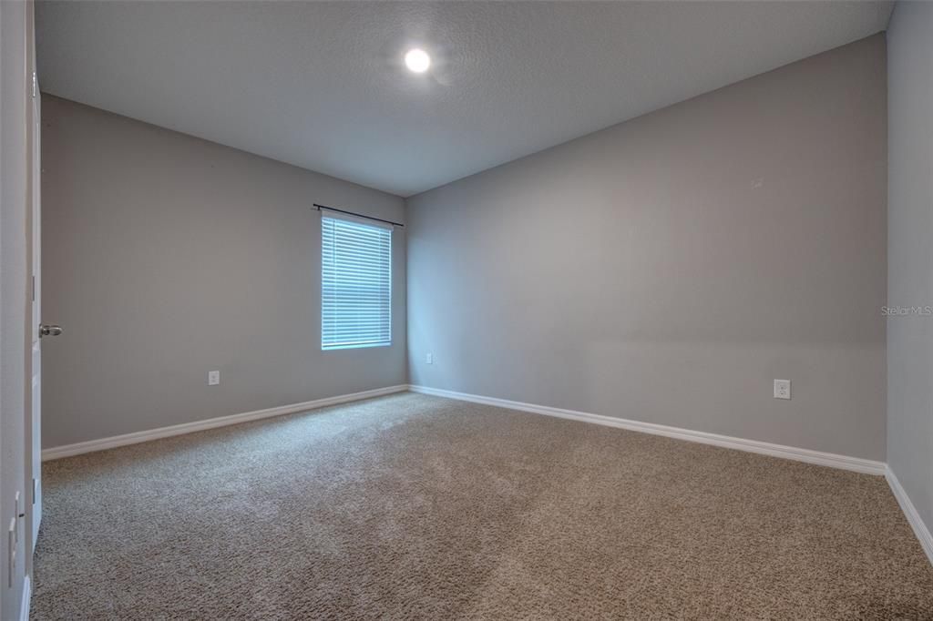 For Sale: $315,000 (3 beds, 2 baths, 1666 Square Feet)