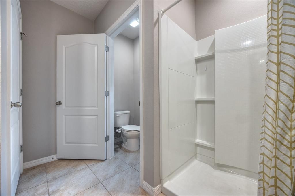 For Sale: $315,000 (3 beds, 2 baths, 1666 Square Feet)