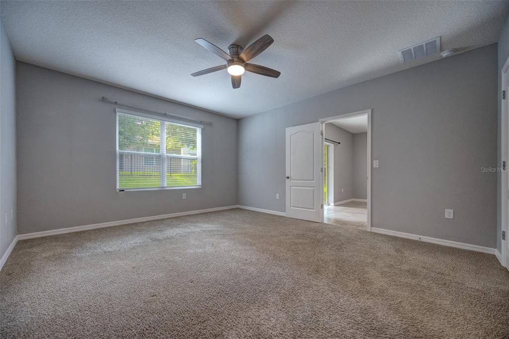 For Sale: $315,000 (3 beds, 2 baths, 1666 Square Feet)