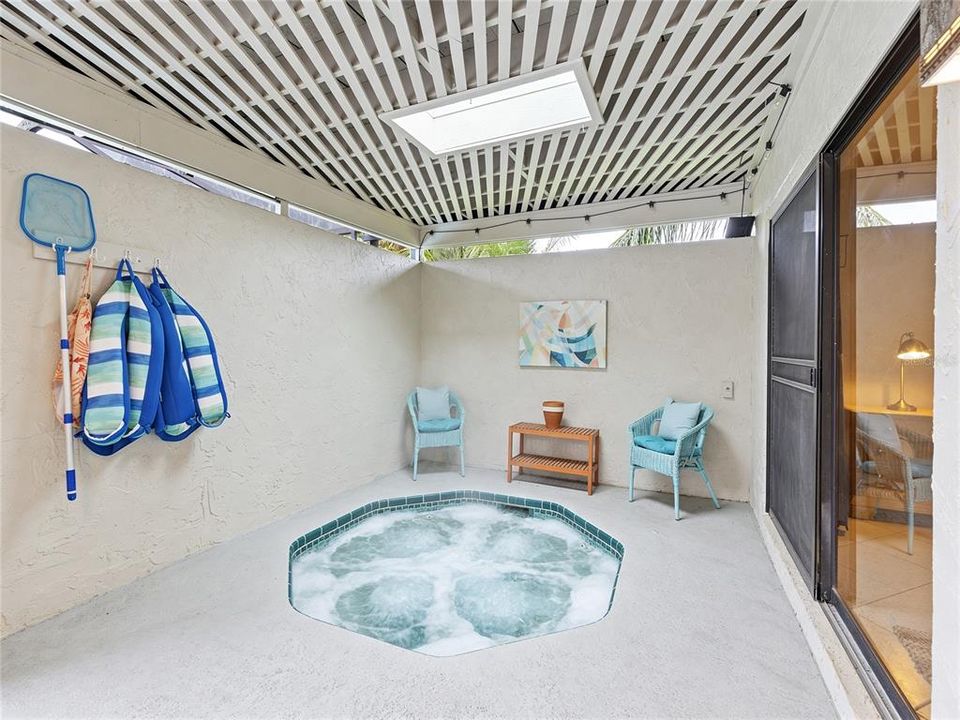 For Sale: $669,000 (4 beds, 2 baths, 2318 Square Feet)