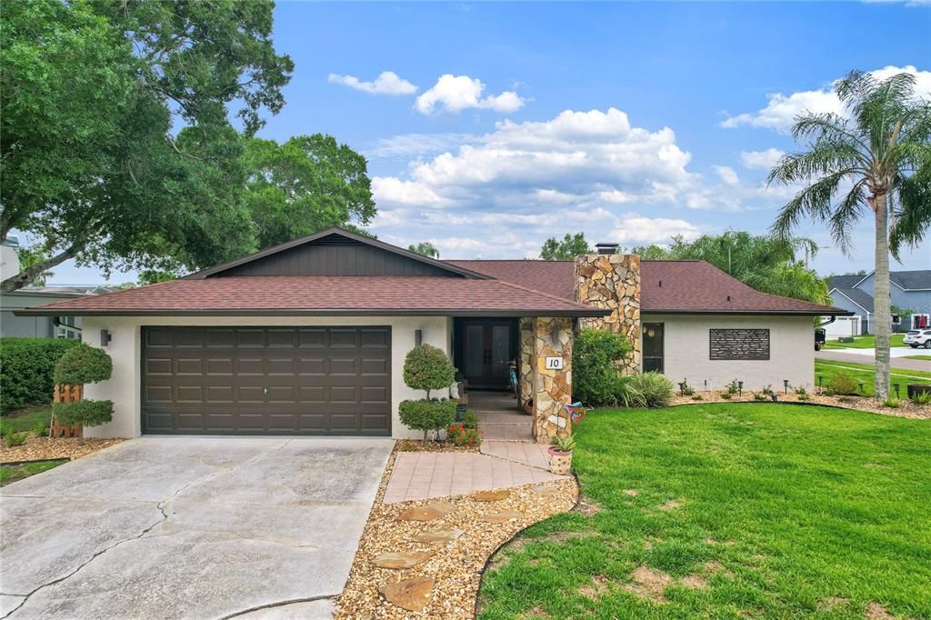 For Sale: $669,000 (4 beds, 2 baths, 2318 Square Feet)
