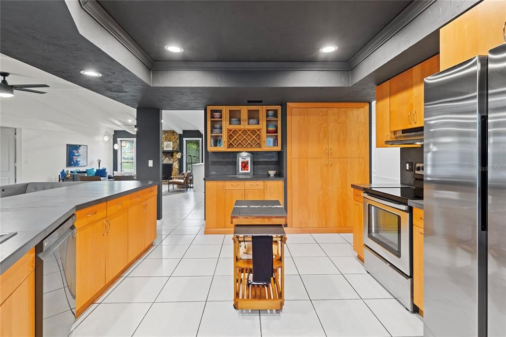 For Sale: $669,000 (4 beds, 2 baths, 2318 Square Feet)