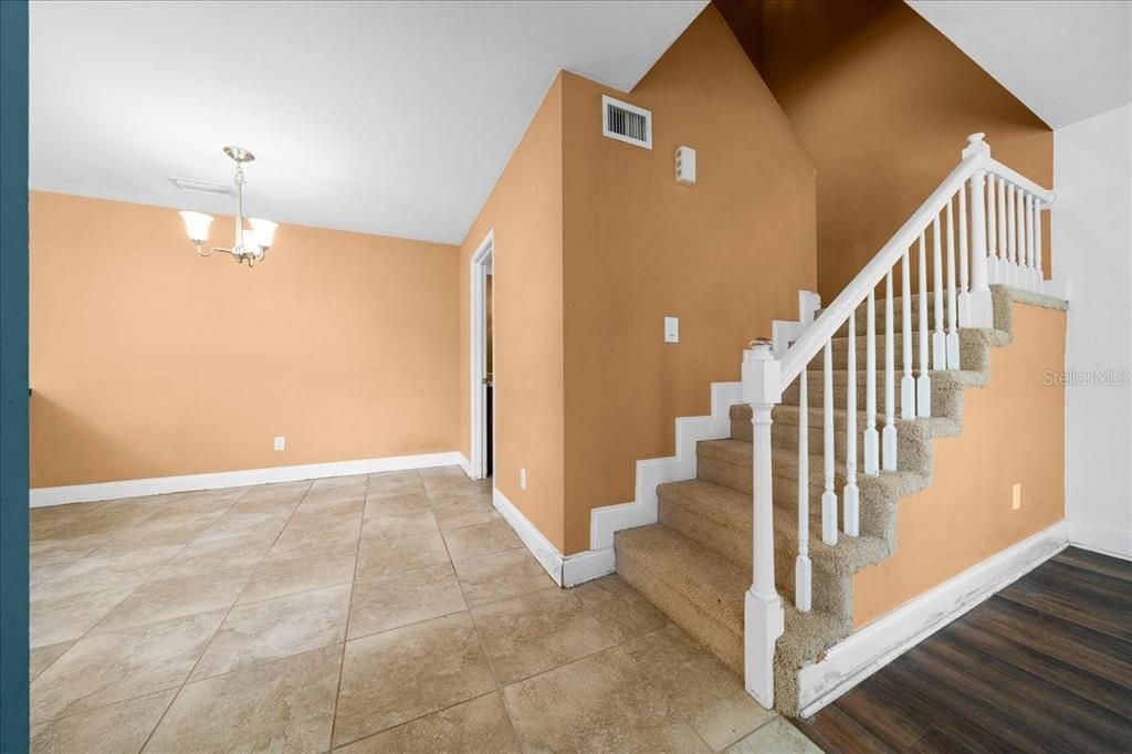 For Sale: $170,000 (2 beds, 1 baths, 1256 Square Feet)