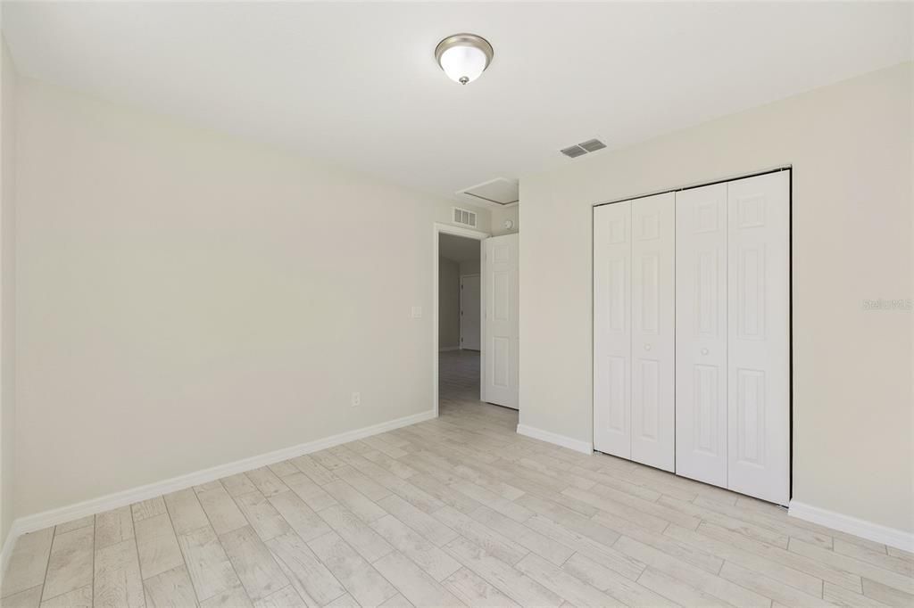 For Sale: $238,000 (3 beds, 2 baths, 1091 Square Feet)