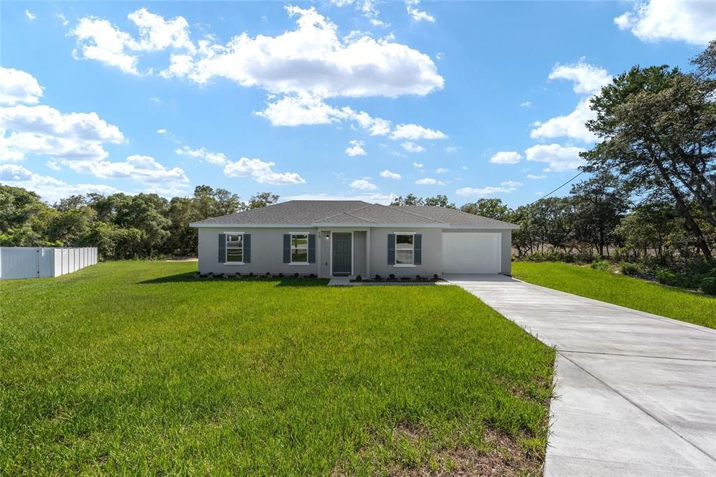 For Sale: $238,000 (3 beds, 2 baths, 1091 Square Feet)