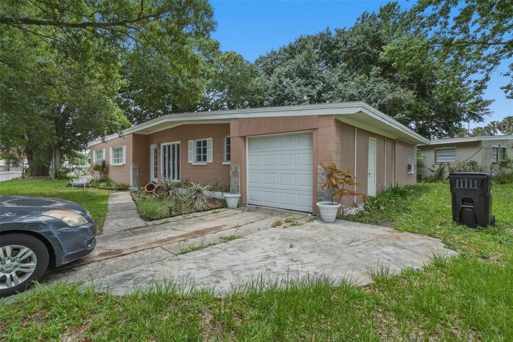 For Sale: $290,000 (4 beds, 1 baths, 1680 Square Feet)