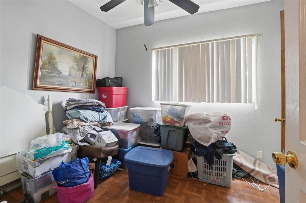 For Sale: $290,000 (4 beds, 1 baths, 1680 Square Feet)
