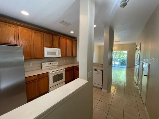 For Rent: $1,795 (2 beds, 3 baths, 1071 Square Feet)