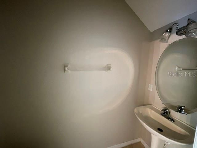 For Rent: $1,795 (2 beds, 3 baths, 1071 Square Feet)