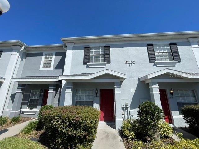 For Rent: $1,795 (2 beds, 3 baths, 1071 Square Feet)