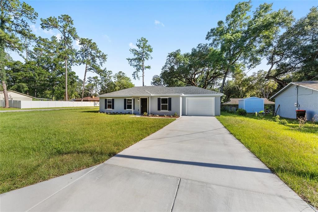 For Sale: $238,000 (3 beds, 2 baths, 1091 Square Feet)