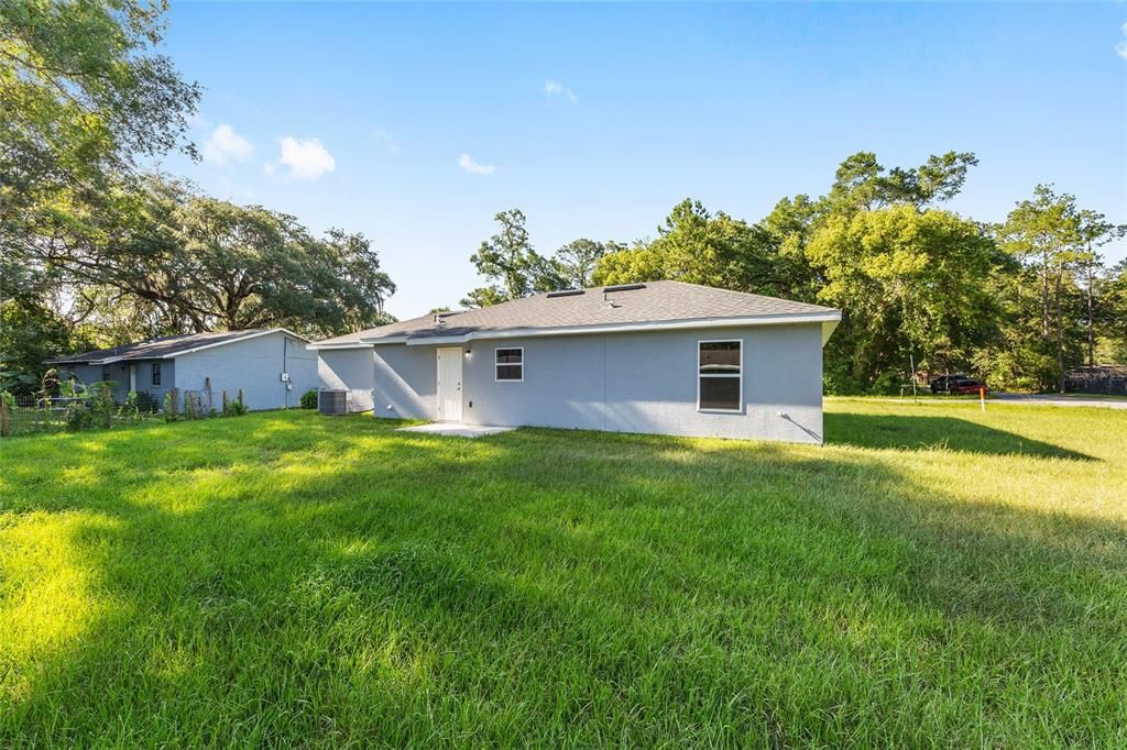 For Sale: $238,000 (3 beds, 2 baths, 1091 Square Feet)