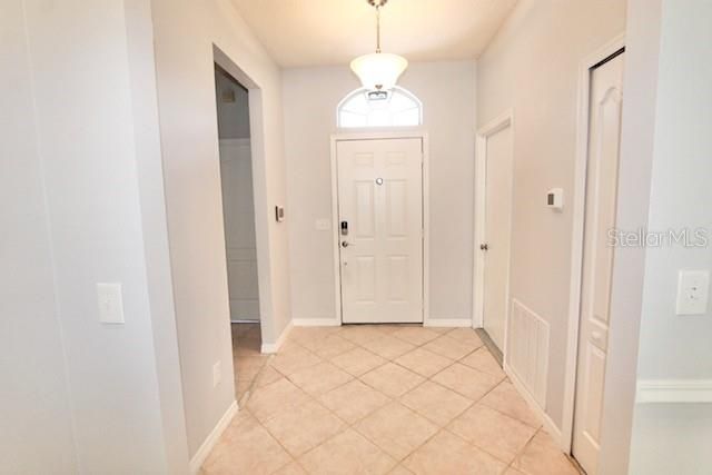 For Rent: $2,395 (3 beds, 2 baths, 1350 Square Feet)