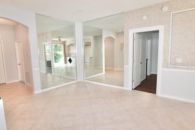 For Rent: $2,395 (3 beds, 2 baths, 1350 Square Feet)