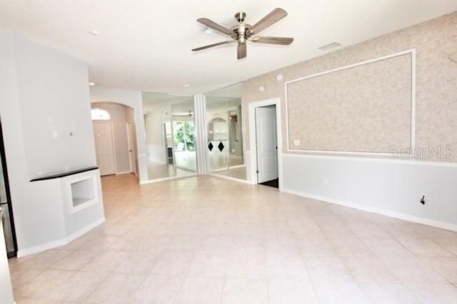 For Rent: $2,395 (3 beds, 2 baths, 1350 Square Feet)