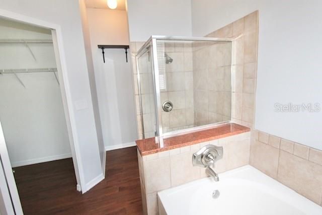 For Rent: $2,395 (3 beds, 2 baths, 1350 Square Feet)