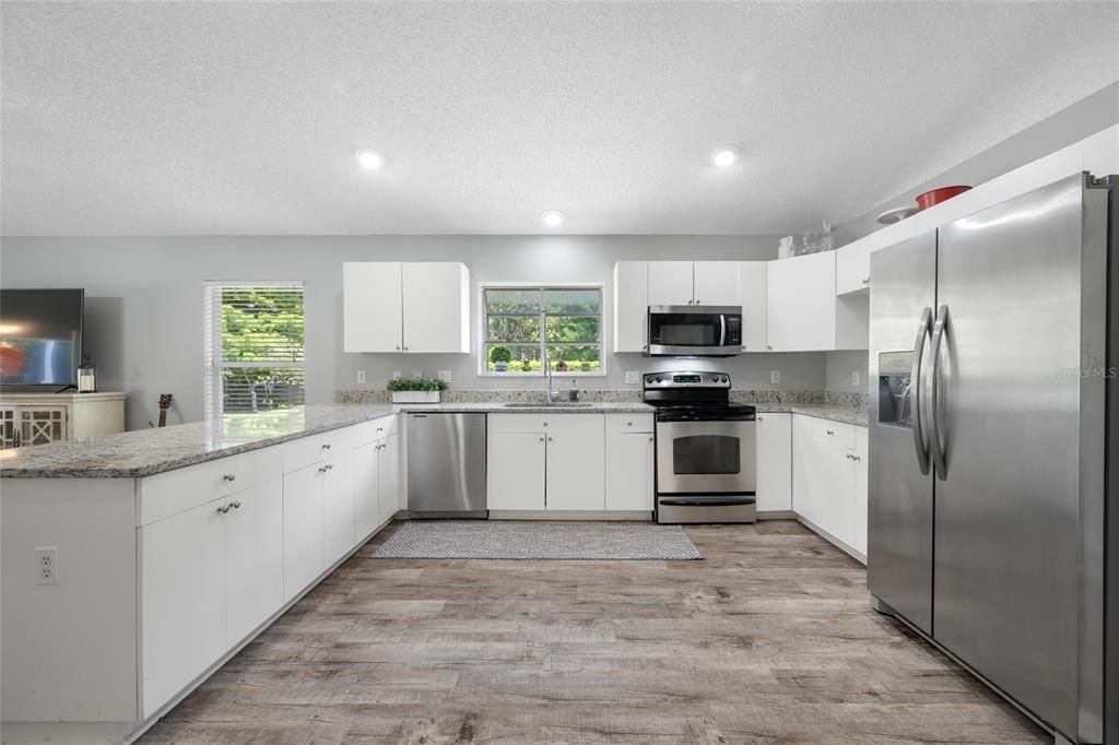 For Sale: $414,900 (3 beds, 2 baths, 1895 Square Feet)