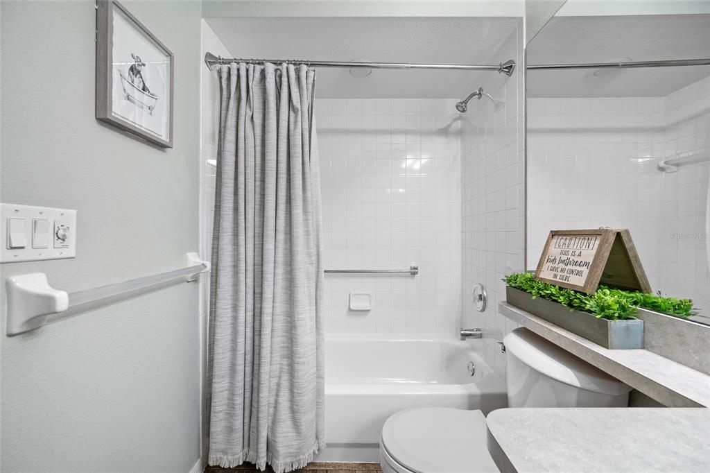 For Sale: $414,900 (3 beds, 2 baths, 1895 Square Feet)