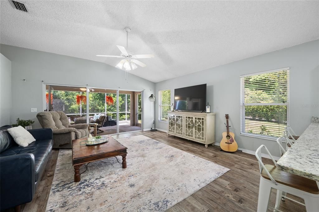 For Sale: $414,900 (3 beds, 2 baths, 1895 Square Feet)