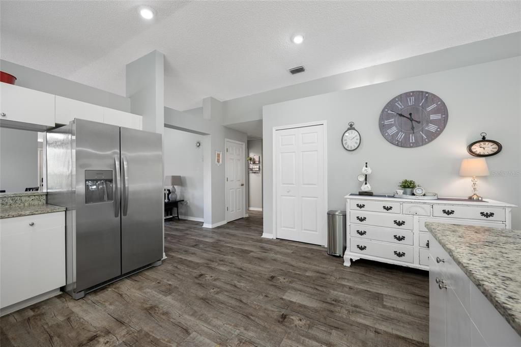For Sale: $414,900 (3 beds, 2 baths, 1895 Square Feet)