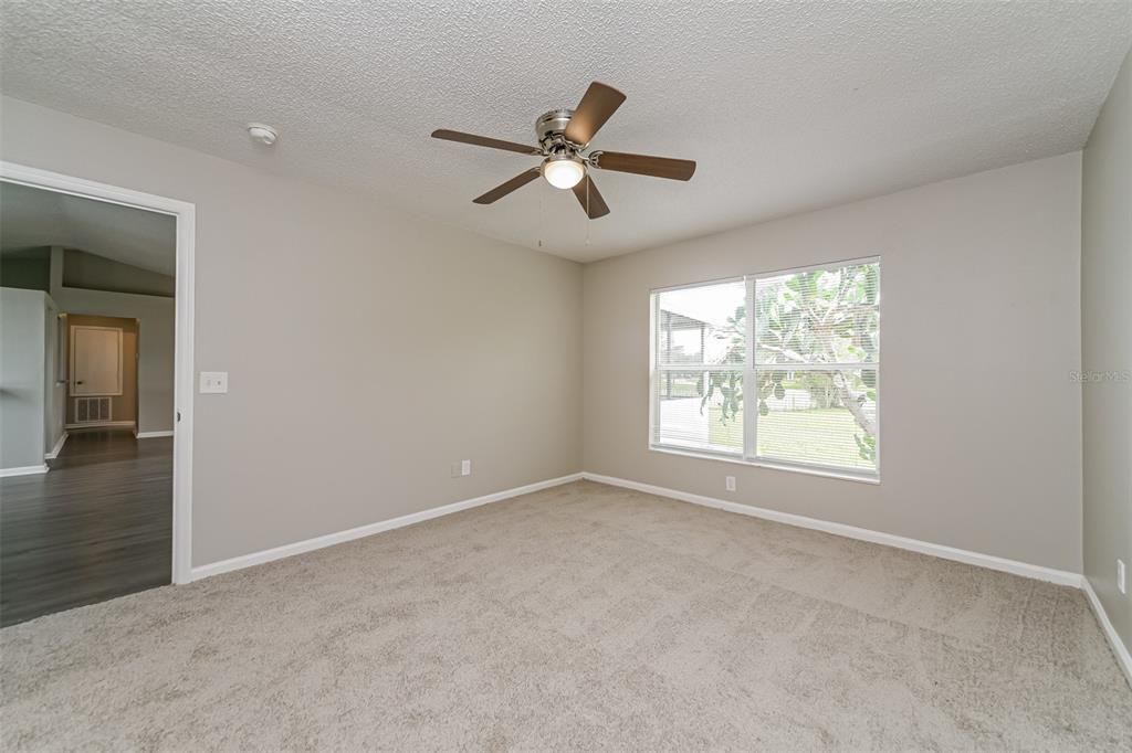 For Sale: $279,000 (3 beds, 2 baths, 1451 Square Feet)