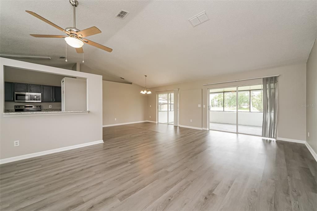 For Sale: $279,000 (3 beds, 2 baths, 1451 Square Feet)