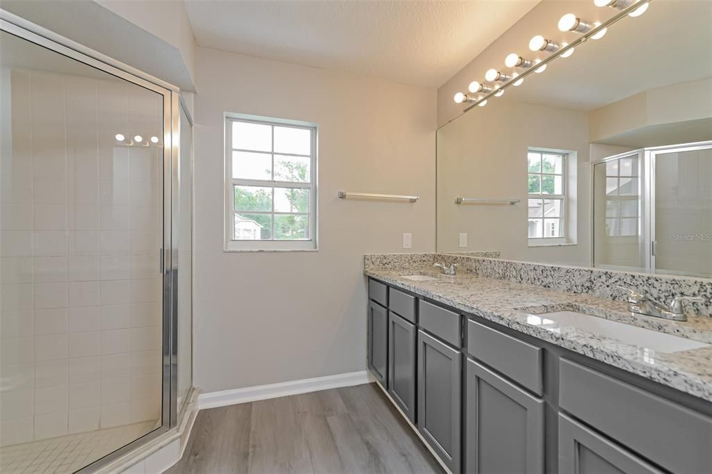 For Sale: $279,000 (3 beds, 2 baths, 1451 Square Feet)