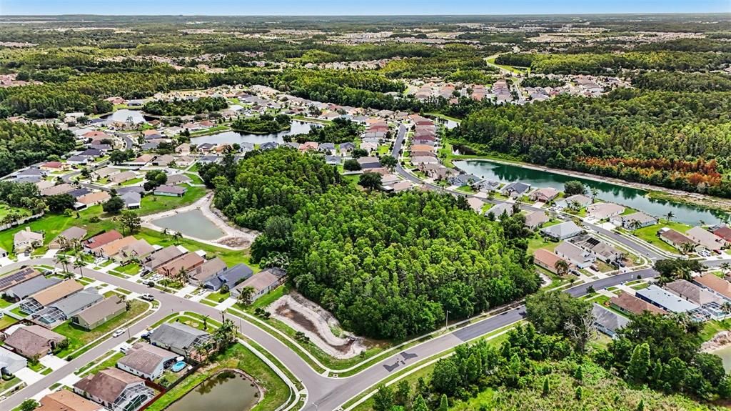 На продажу: $399,000 (4 спален, 3 ванн, 1850 Квадратных фут)