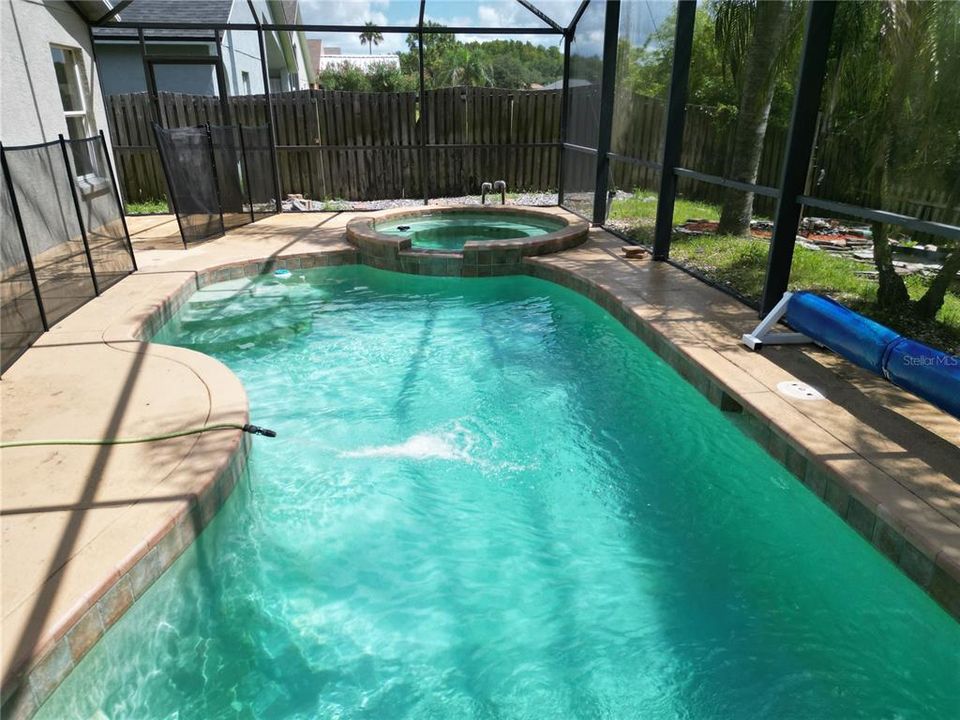 На продажу: $399,000 (4 спален, 3 ванн, 1850 Квадратных фут)