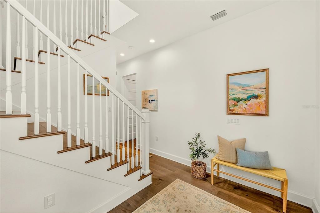 For Sale: $1,000,000 (5 beds, 3 baths, 2906 Square Feet)