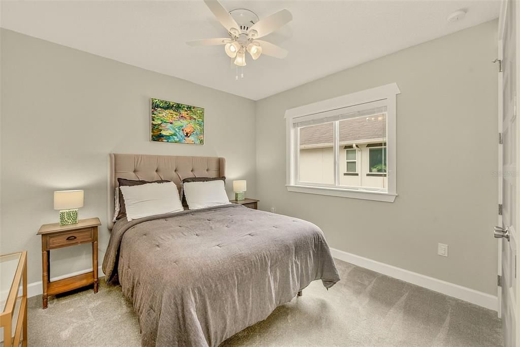 For Sale: $1,000,000 (5 beds, 3 baths, 2906 Square Feet)