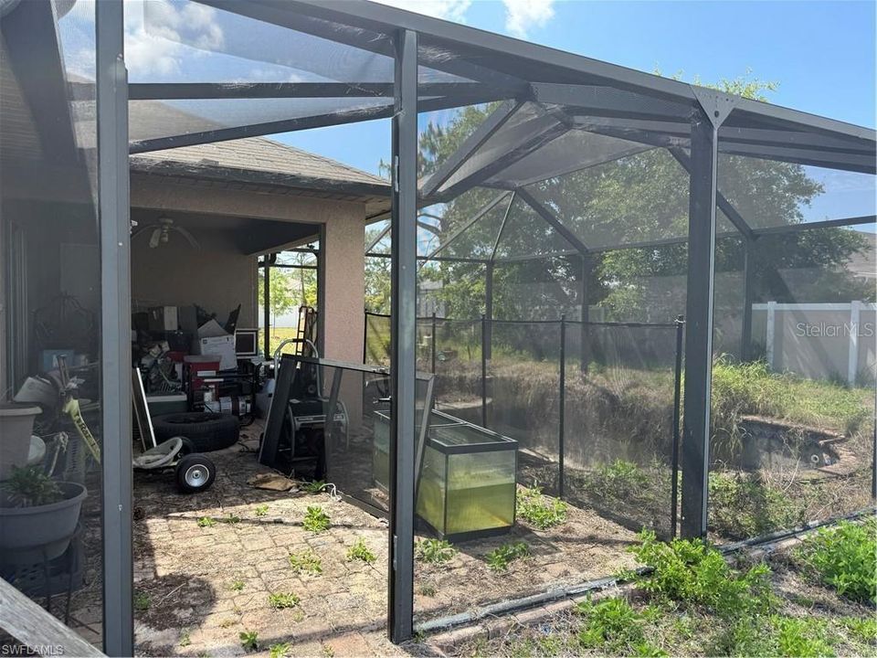 For Sale: $195,000 (4 beds, 2 baths, 1712 Square Feet)