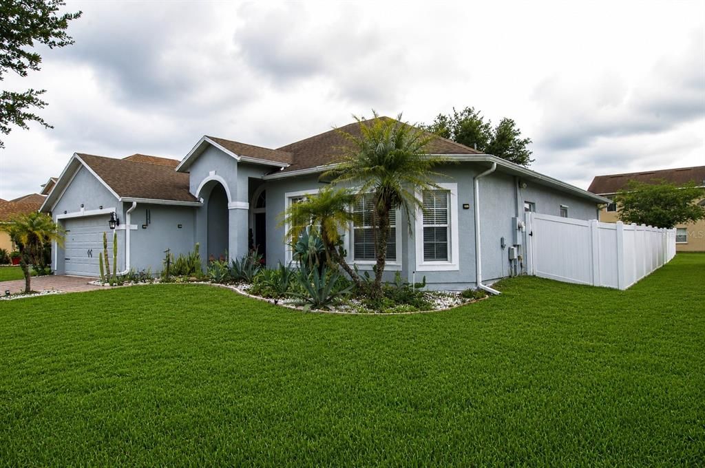 For Sale: $329,000 (3 beds, 2 baths, 1950 Square Feet)