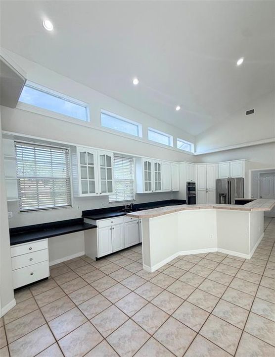 For Sale: $795,000 (4 beds, 3 baths, 2726 Square Feet)