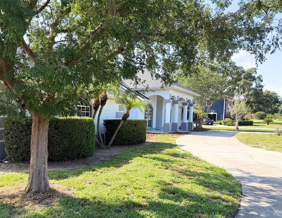 For Sale: $795,000 (4 beds, 3 baths, 2726 Square Feet)