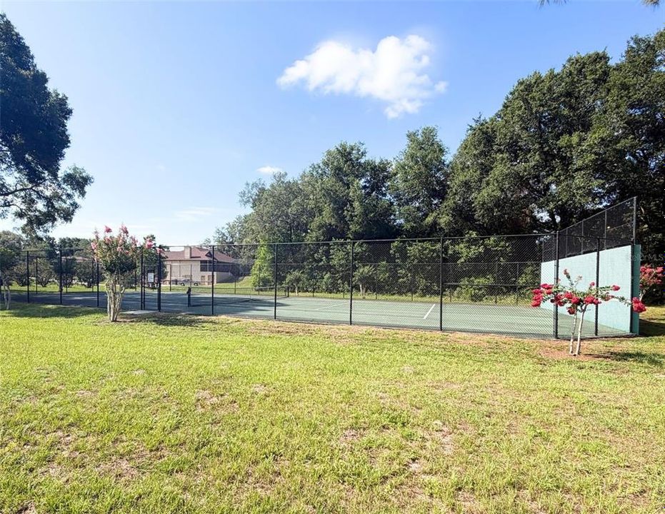 For Sale: $795,000 (4 beds, 3 baths, 2726 Square Feet)