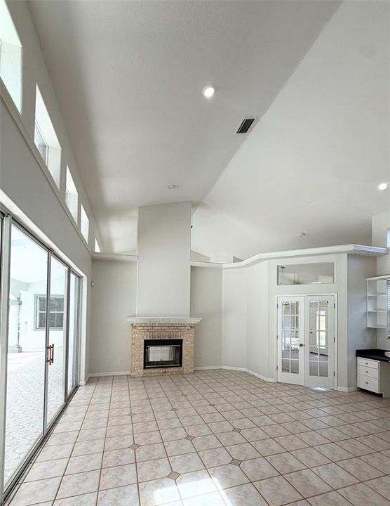 For Sale: $795,000 (4 beds, 3 baths, 2726 Square Feet)