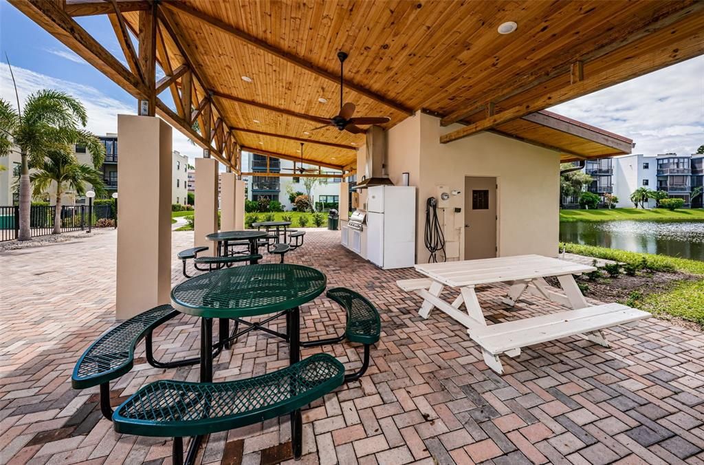 For Sale: $119,900 (2 beds, 2 baths, 1245 Square Feet)