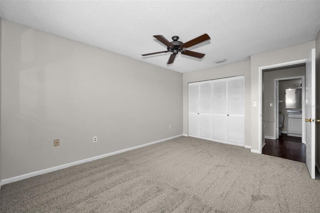 For Sale: $119,900 (2 beds, 2 baths, 1245 Square Feet)