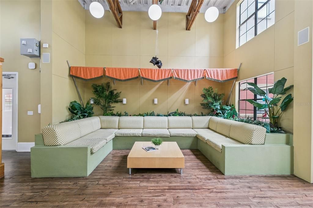 Activo con contrato: $145,000 (1 camas, 1 baños, 642 Pies cuadrados)
